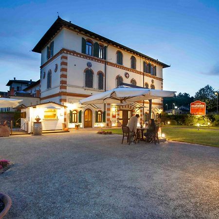 Casa Vacanze Matelda ポッピ エクステリア 写真